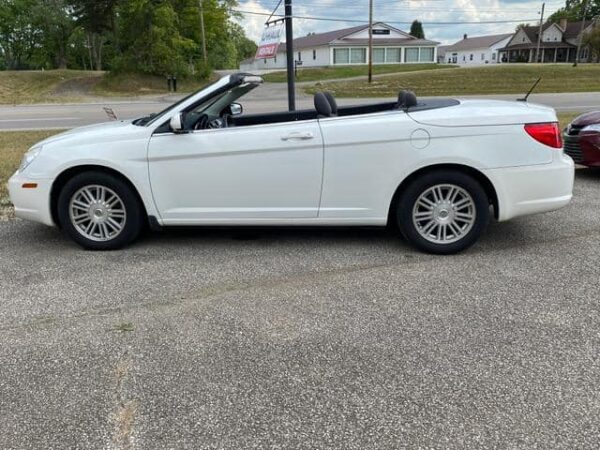 Conl2009 Chrysler Sebring Touring 98,596 mi.