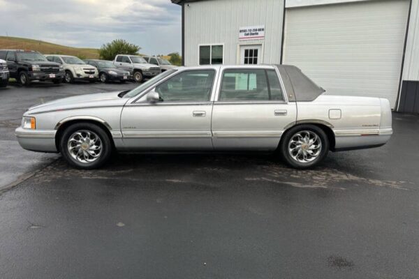 1999 Cadillac DeVille - Image 3