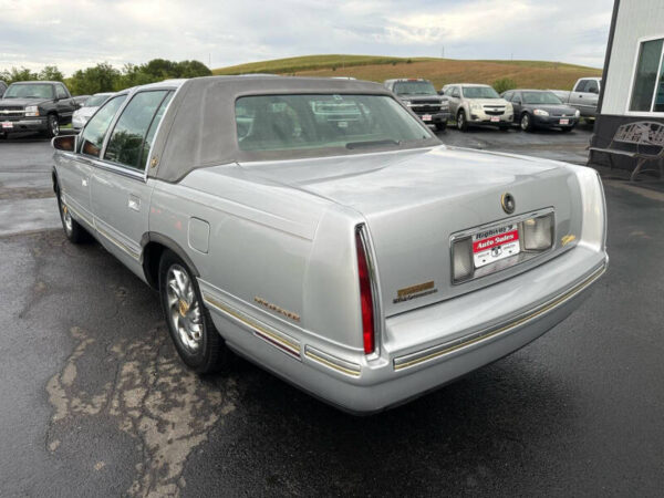 1999 Cadillac DeVille - Image 4