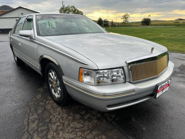 1999 Cadillac DeVille - Image 7