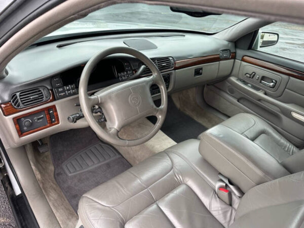 1999 Cadillac DeVille - Image 18