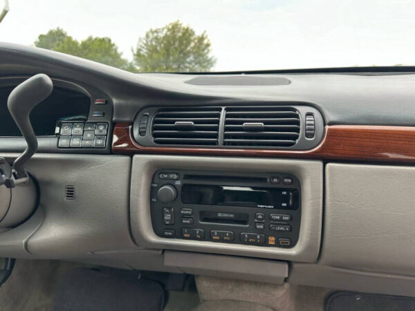 1999 Cadillac DeVille - Image 20