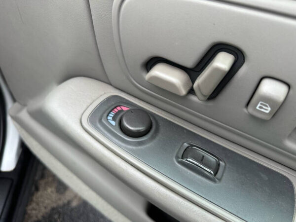 1999 Cadillac DeVille - Image 21