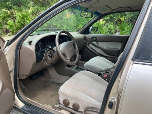 1996 Toyota Camry - Image 20