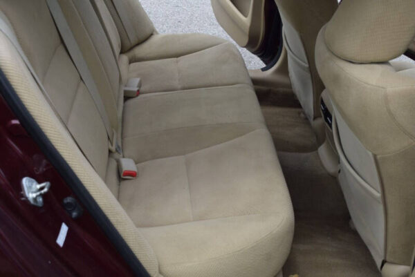 2012 Honda Accord - Image 10