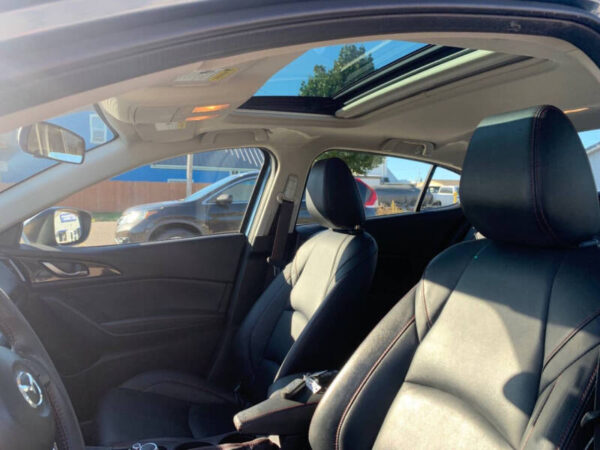 2014 Mazda MAZDA3 - Image 12