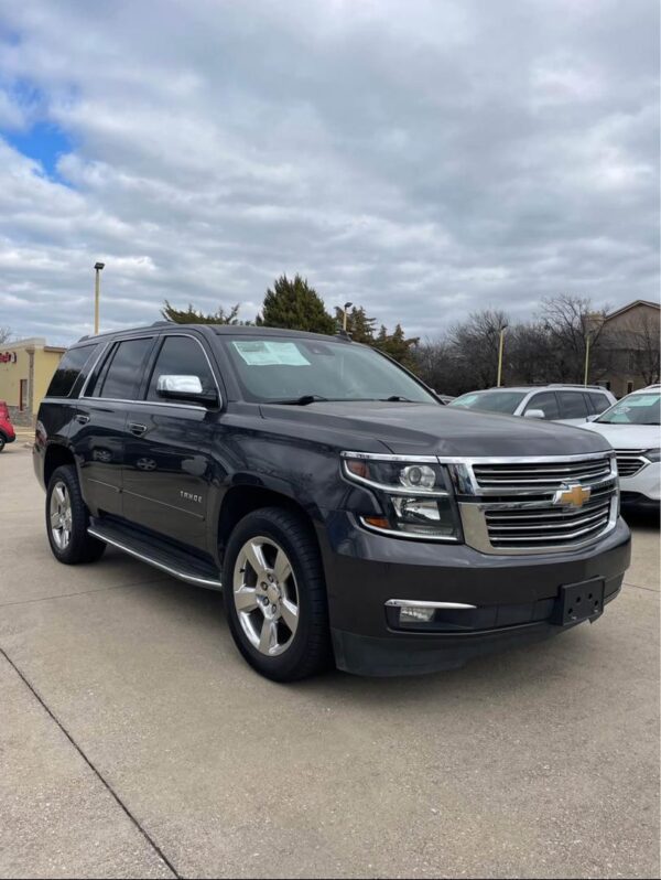 2017 Chevrolet Tahoe - Image 5
