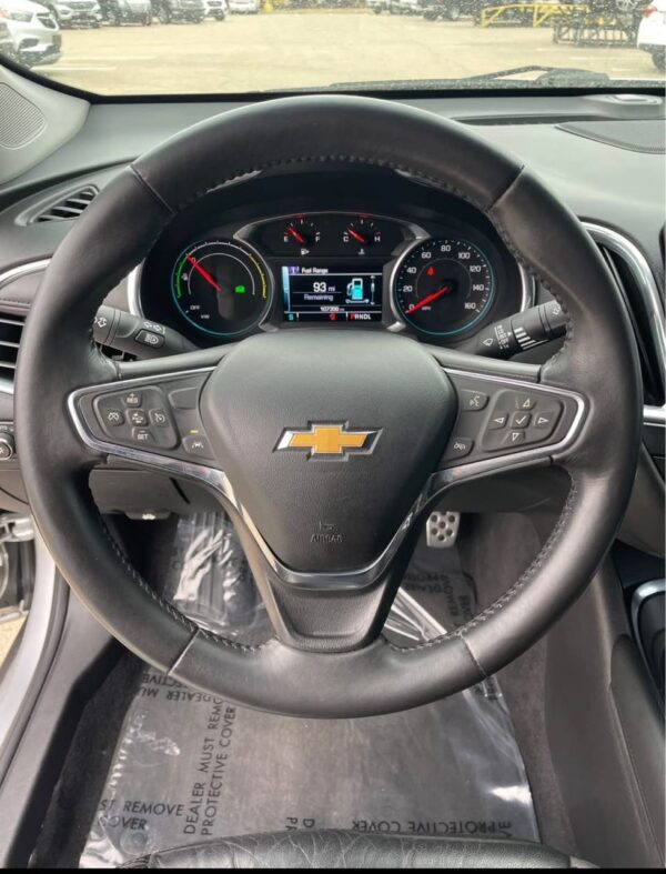 2017 Chevrolet Malibu Hybrid Sedan - Image 14