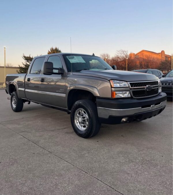 2007 Chevrolet Silverado 2500 HD - Image 6