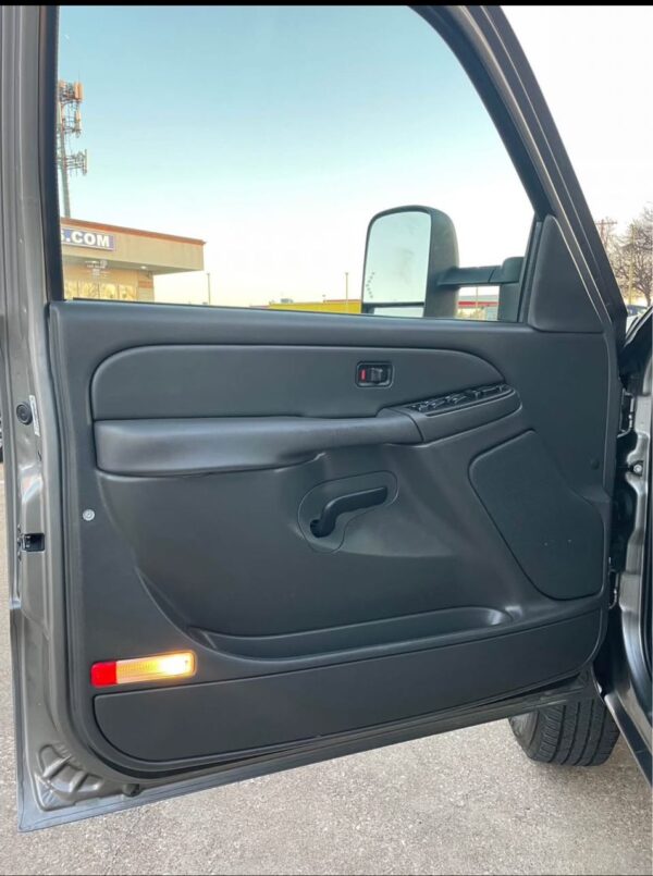 2007 Chevrolet Silverado 2500 HD - Image 8