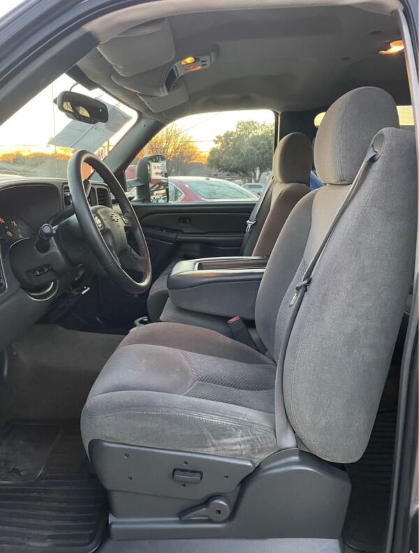 2007 Chevrolet Silverado 2500 HD - Image 9