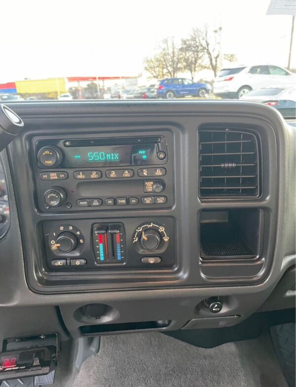2007 Chevrolet Silverado 2500 HD - Image 14