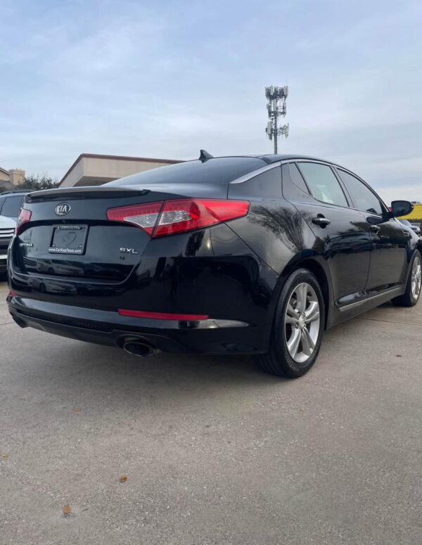 2014 Kia optima - Image 3