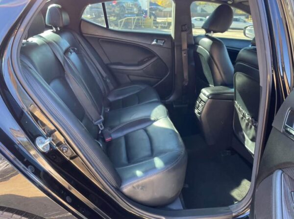 2014 Kia optima - Image 16