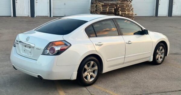 2009 Nissan Altima 2.5L - Image 6