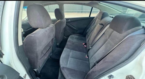 2009 Nissan Altima 2.5L - Image 10