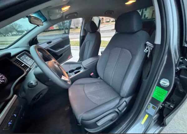 2019 Hyundai Sonata - Image 7