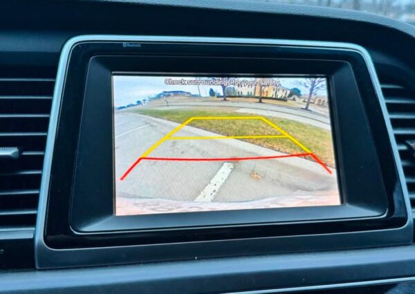 2019 Hyundai Sonata - Image 12