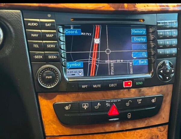2008 mercedes E350 - Image 7