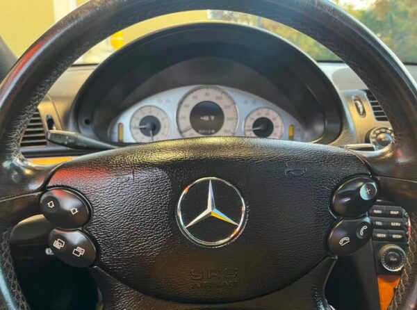 2008 mercedes E350 - Image 14