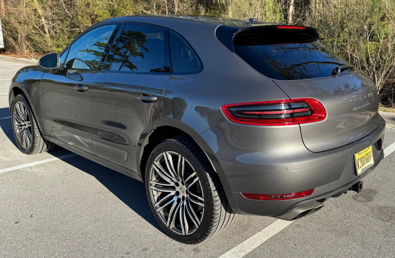 2015 Porsche Macan Turbo - Image 6