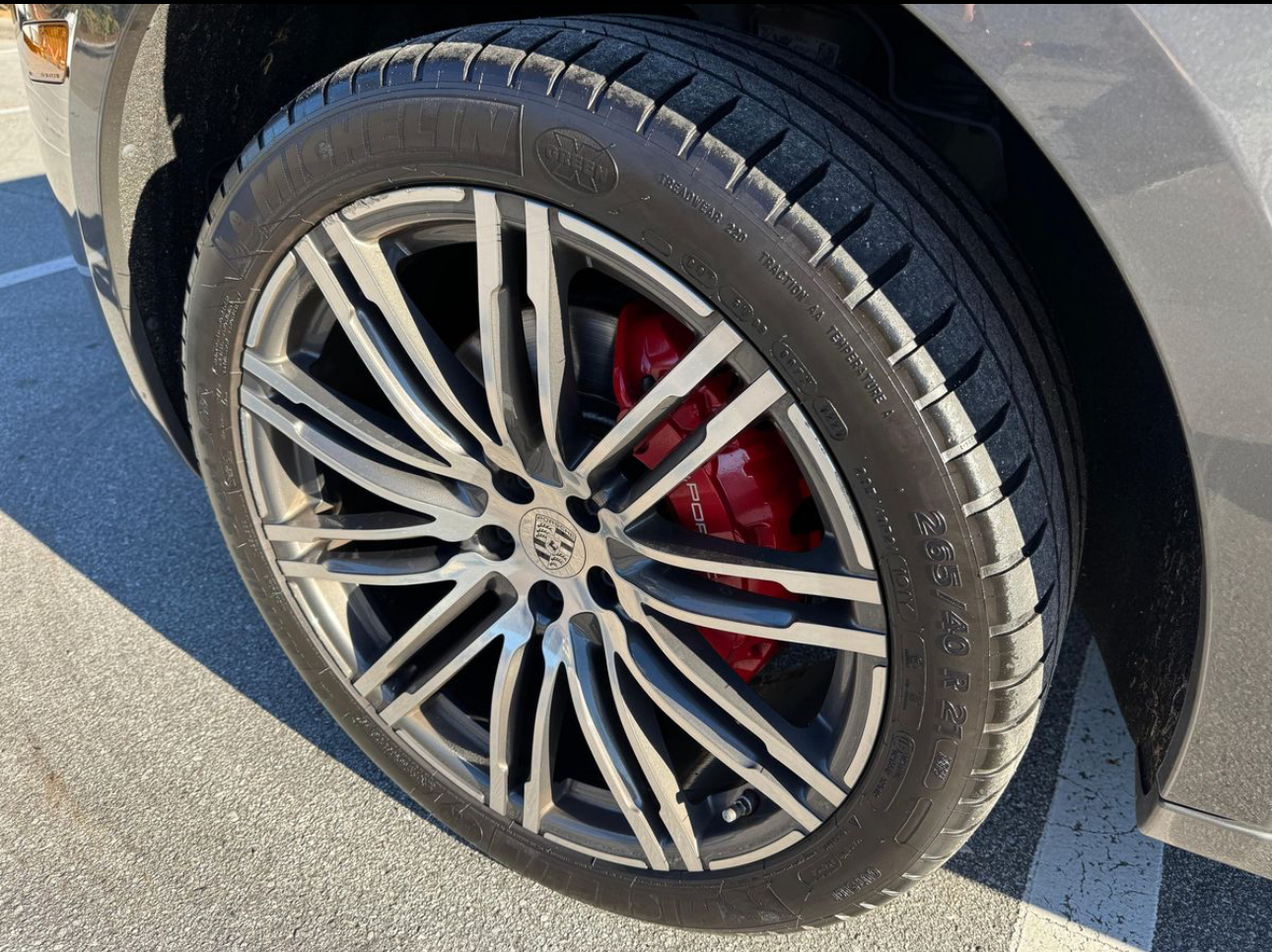 2015 Porsche Macan Turbo - Image 13