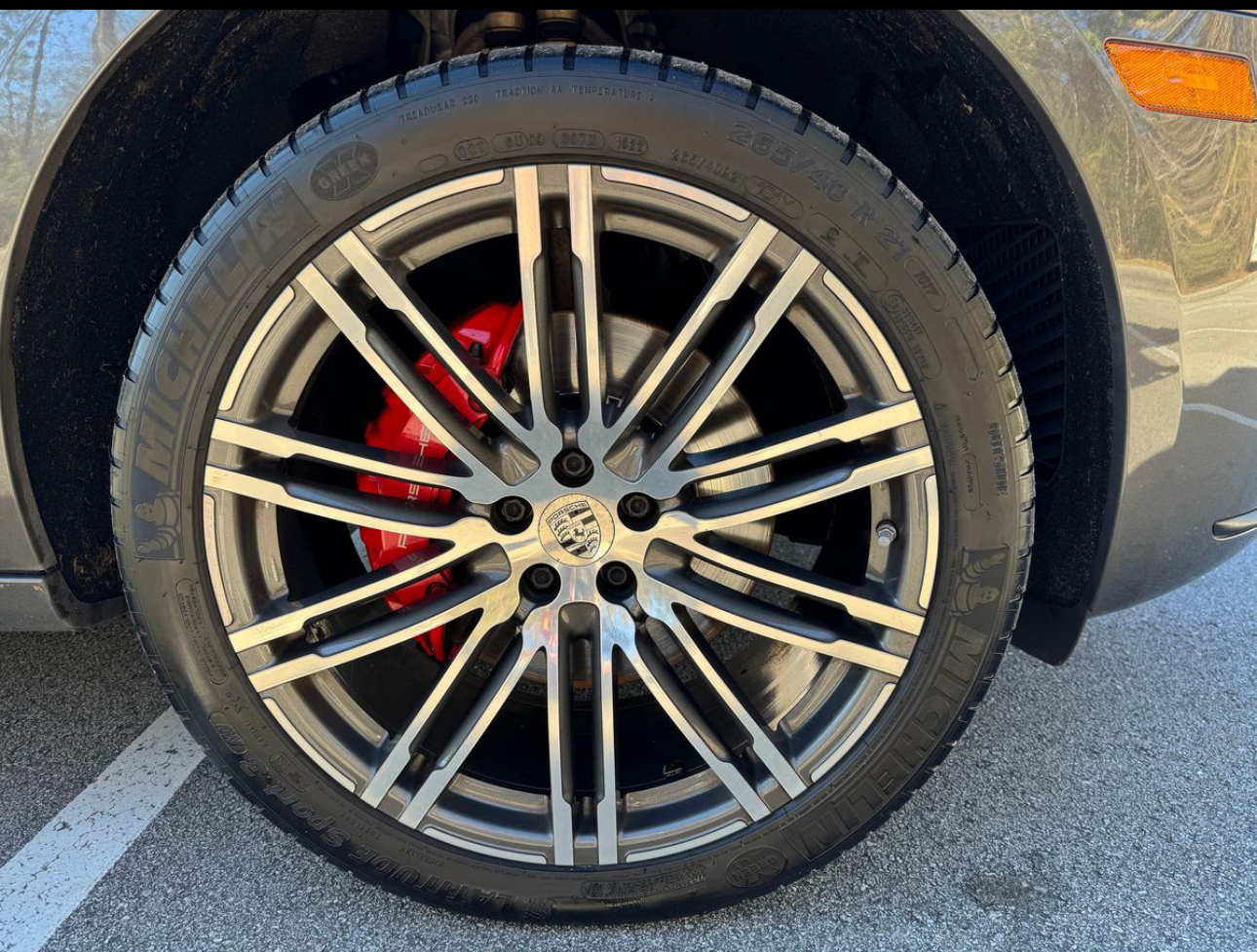 2015 Porsche Macan Turbo - Image 16