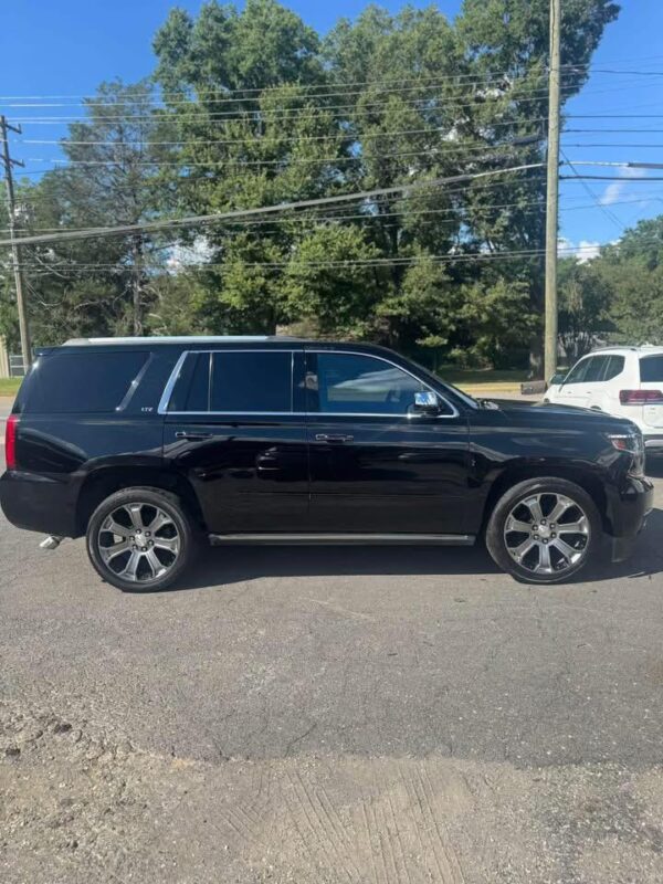 2015 Chevy Tahoe LTZ 4WD 5.3L