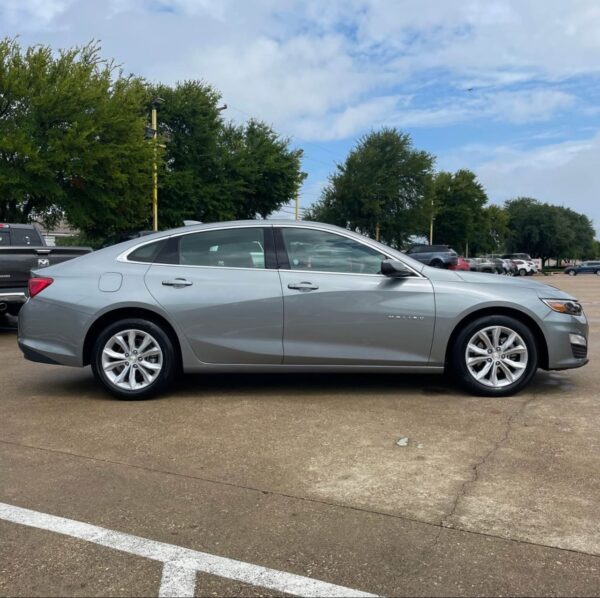 2024 Chevrolet Malibu · 1LT Sedan 4D - Image 3