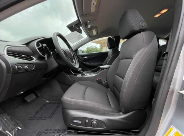 2024 Chevrolet Malibu · 1LT Sedan 4D - Image 5