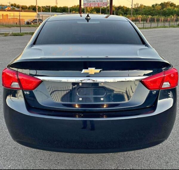 2018 Chevrolet impala LT Sedan 4D - Image 6