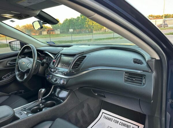 2018 Chevrolet impala LT Sedan 4D - Image 10