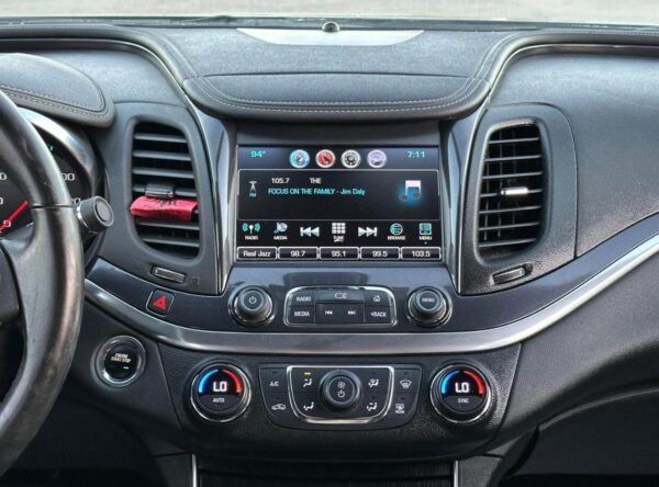 2018 Chevrolet impala LT Sedan 4D - Image 13