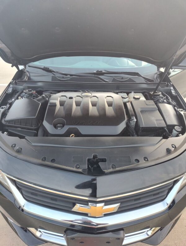 2018 Chevrolet impala LT Sedan 4D - Image 18