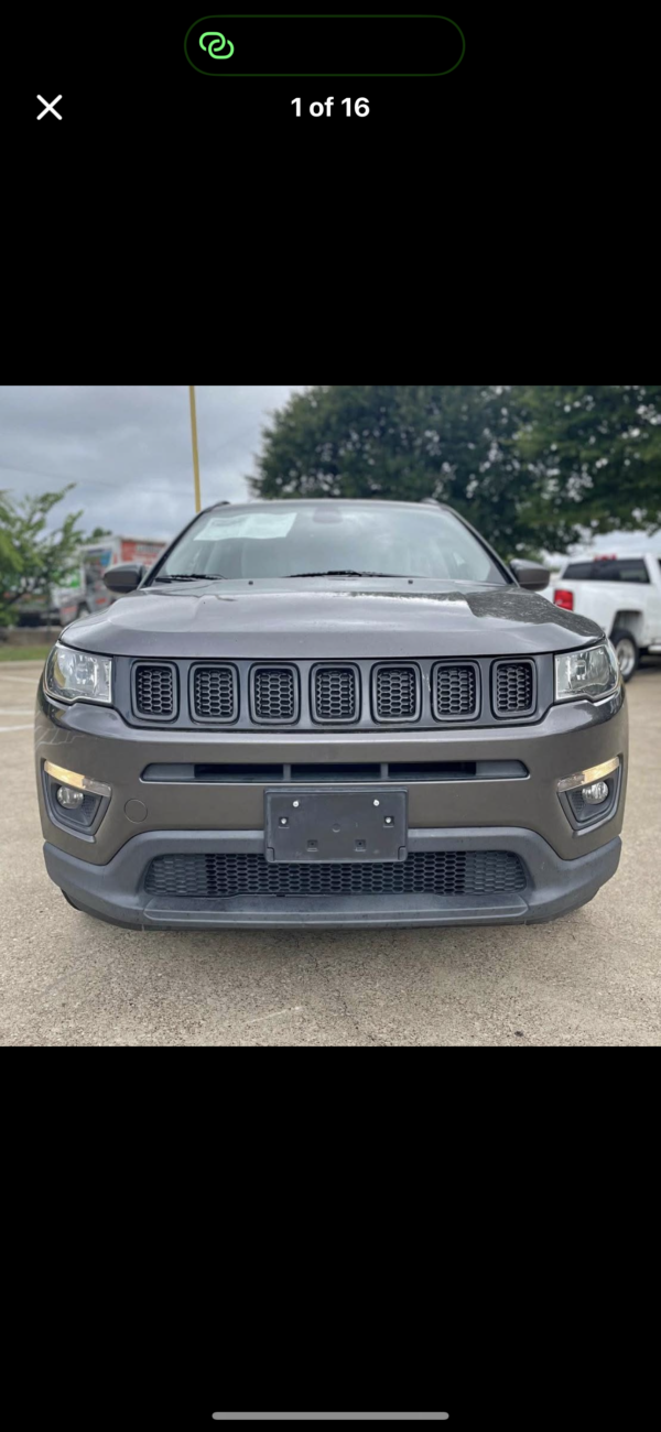 2018 Jeep Compass · Latitude Sport Utility 4D - Image 2