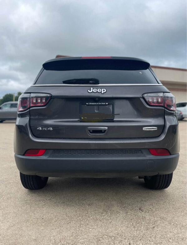 2018 Jeep Compass · Latitude Sport Utility 4D - Image 5
