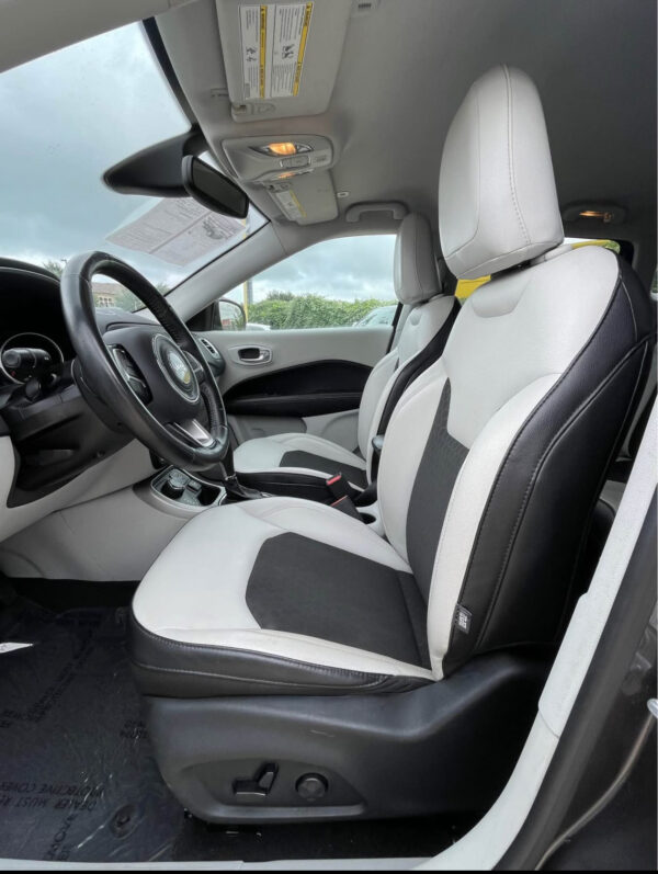 2018 Jeep Compass · Latitude Sport Utility 4D - Image 8