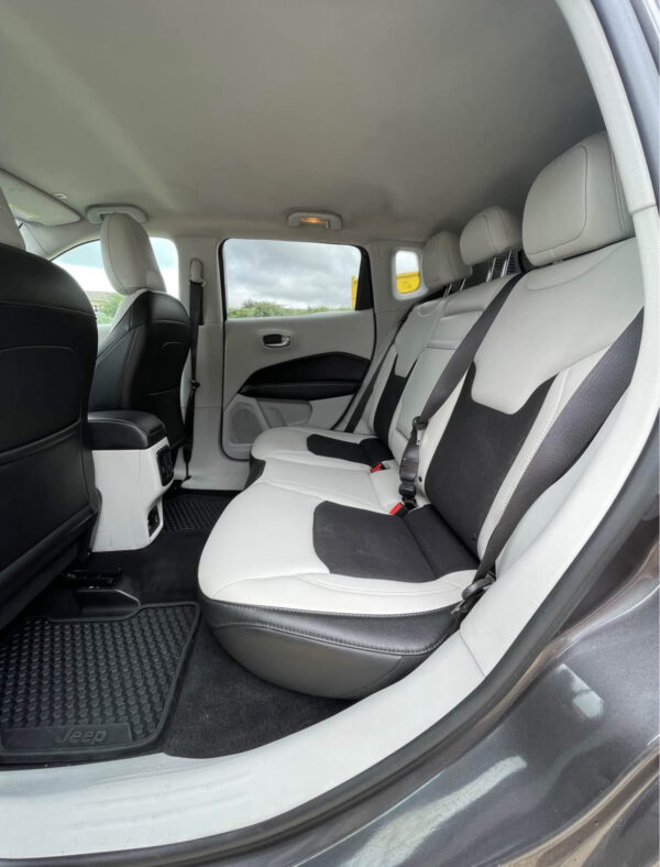 2018 Jeep Compass · Latitude Sport Utility 4D - Image 10