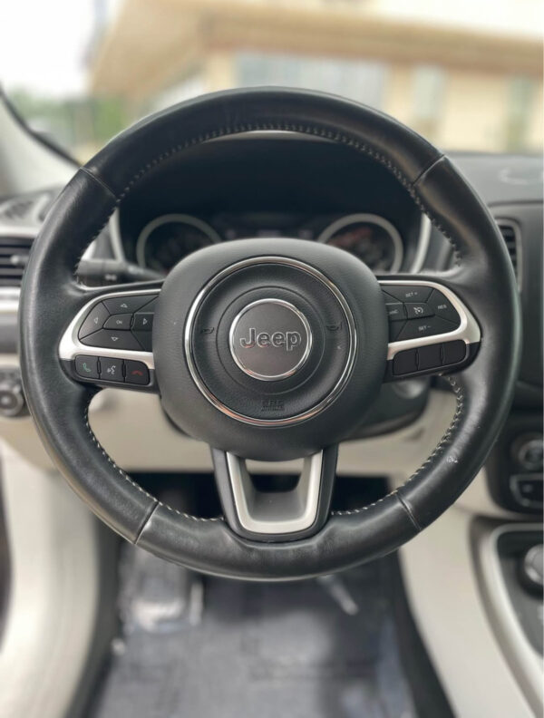 2018 Jeep Compass · Latitude Sport Utility 4D - Image 16