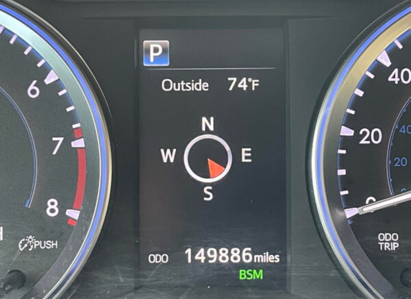 2017 Toyota Highlander · XLE Sport Utility 4D - Image 17