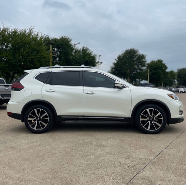 2020 Nissan Rogue · SL Sport Utility 4D - Image 3