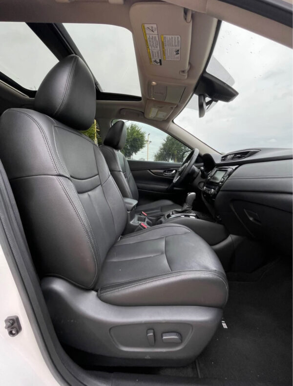 2020 Nissan Rogue · SL Sport Utility 4D - Image 8