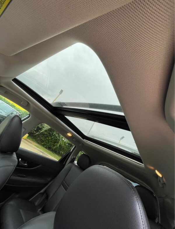 2020 Nissan Rogue · SL Sport Utility 4D - Image 11