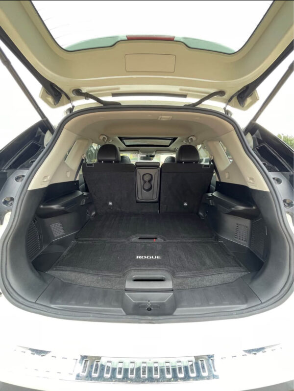 2020 Nissan Rogue · SL Sport Utility 4D - Image 10