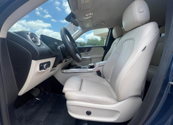 2021 Mercedes-Benz GLB · GLB 250 Sport Utility 4D - Image 10