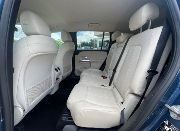 2021 Mercedes-Benz GLB · GLB 250 Sport Utility 4D - Image 11