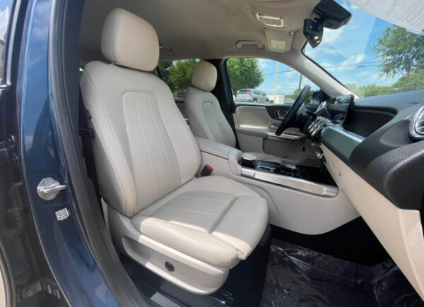 2021 Mercedes-Benz GLB · GLB 250 Sport Utility 4D - Image 12