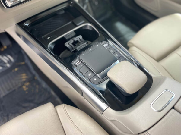 2021 Mercedes-Benz GLB · GLB 250 Sport Utility 4D - Image 20