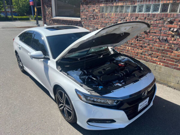 2020 Honda Accord Sport - Image 11