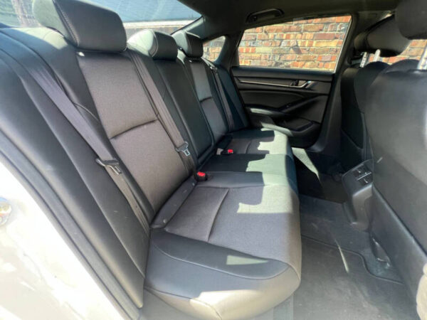 2020 Honda Accord Sport - Image 18